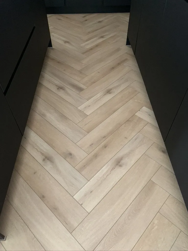 Gelasta Callisto Visgraat 4201 Natural Oak Light plak pvc - Afbeelding 7