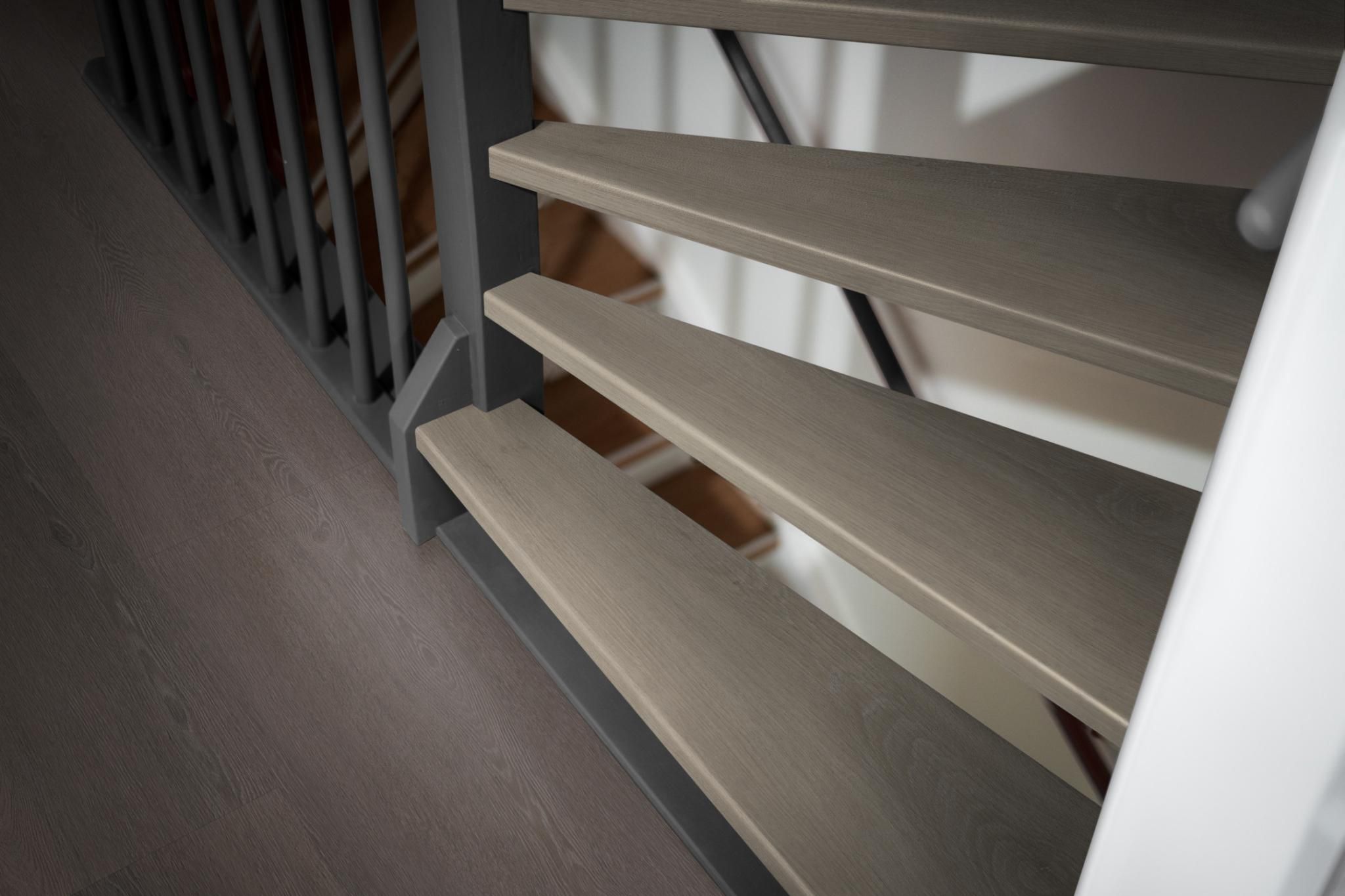 Ambiant Traptreden set pvc Avanto Light Grey Set 4 tredes 3,8/18/55 x 130cm - Afbeelding 3