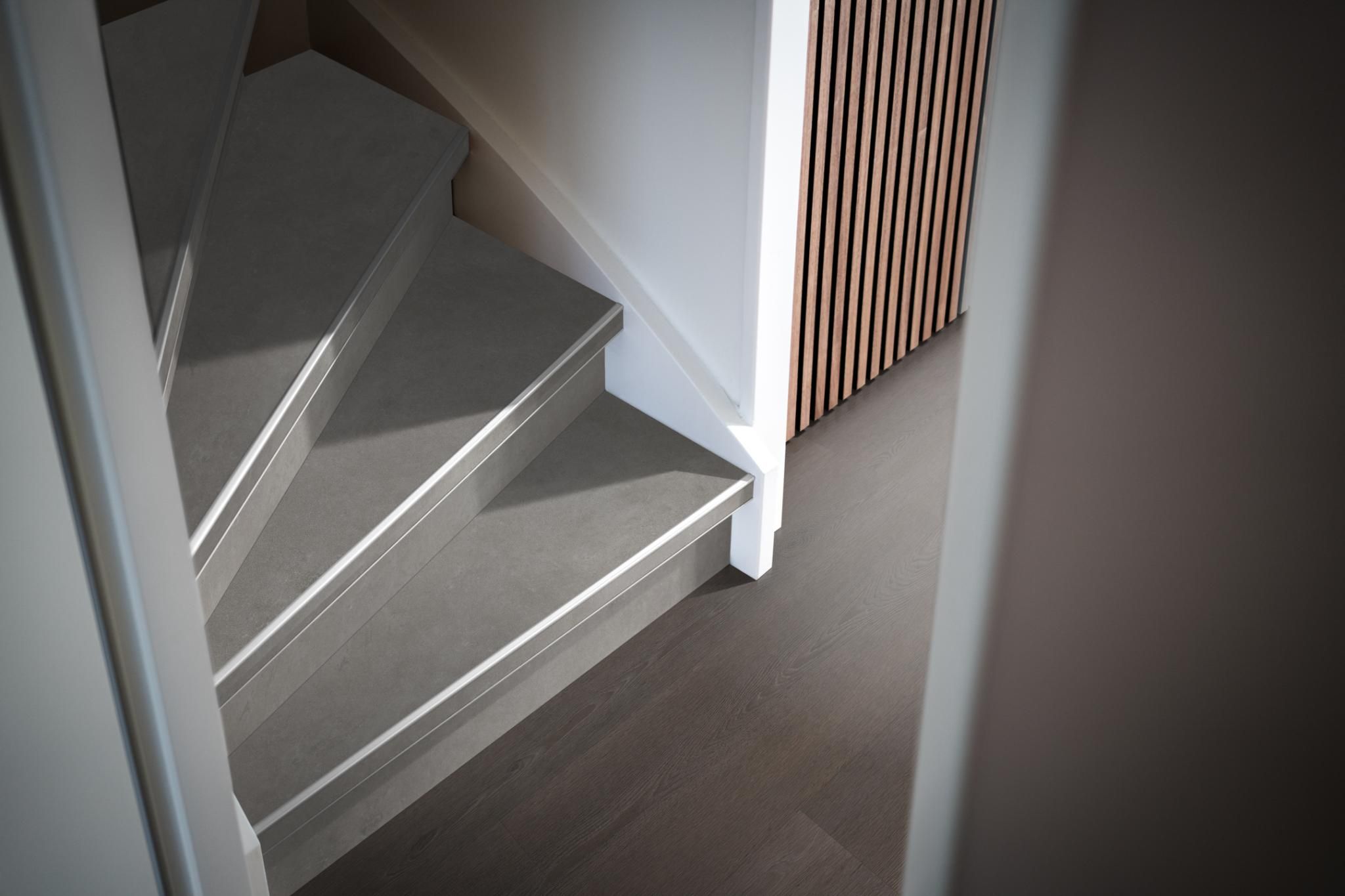 Ambiant Traptreden set pvc Sarino Grey Set 4 tredes 3,8/18/55 x 130cm - Afbeelding 3