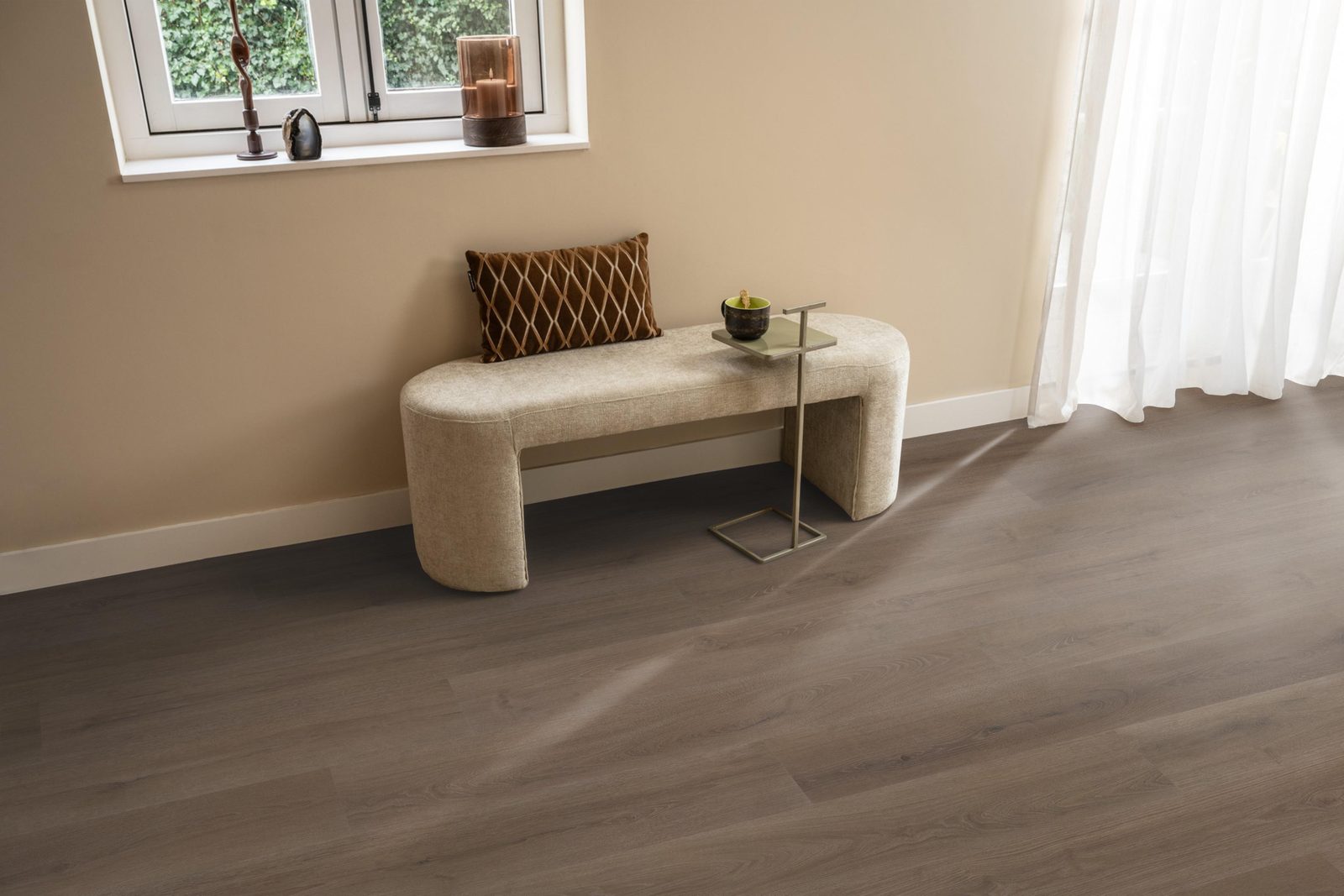 Ambiant plak pvc plank Valento Brown – sfeerfoto