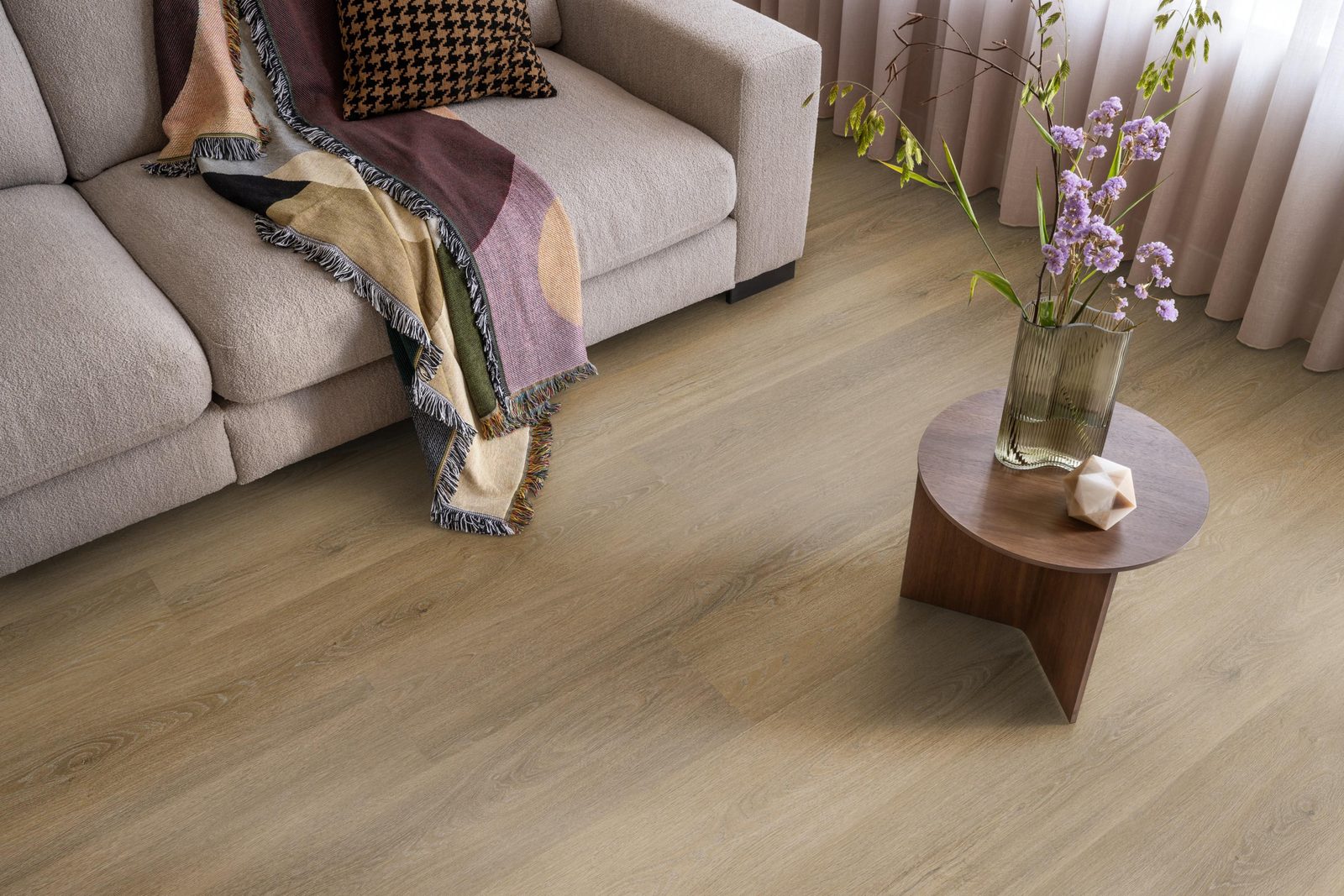 Ambiant pvc klik plank Viranto Light brown – sfeerfoto