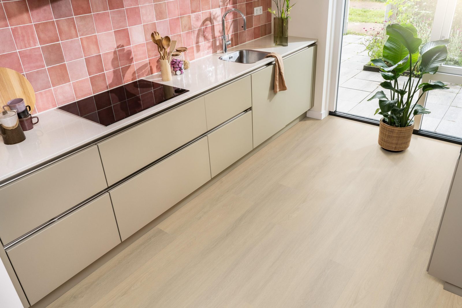 Ambiant pvc klik plank Viranto Warm beige – sfeerfoto