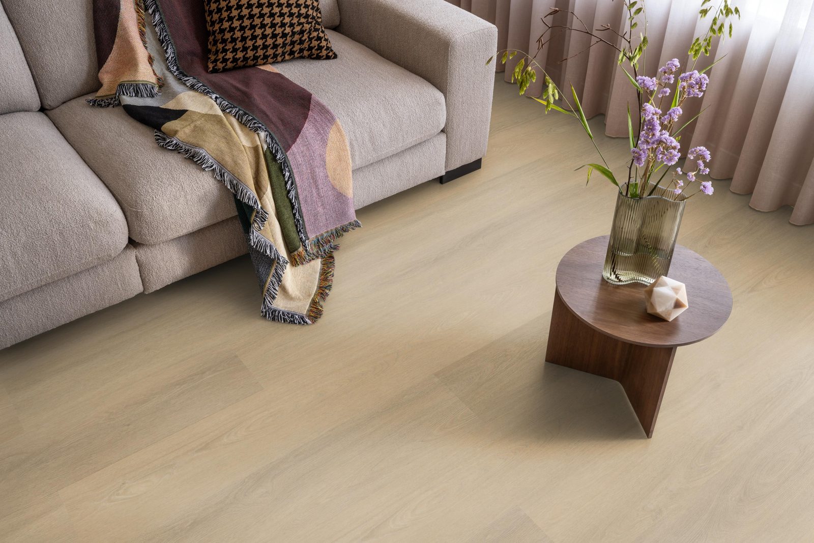 Ambiant pvc klik plank Viranto Warm beige – sfeerfoto