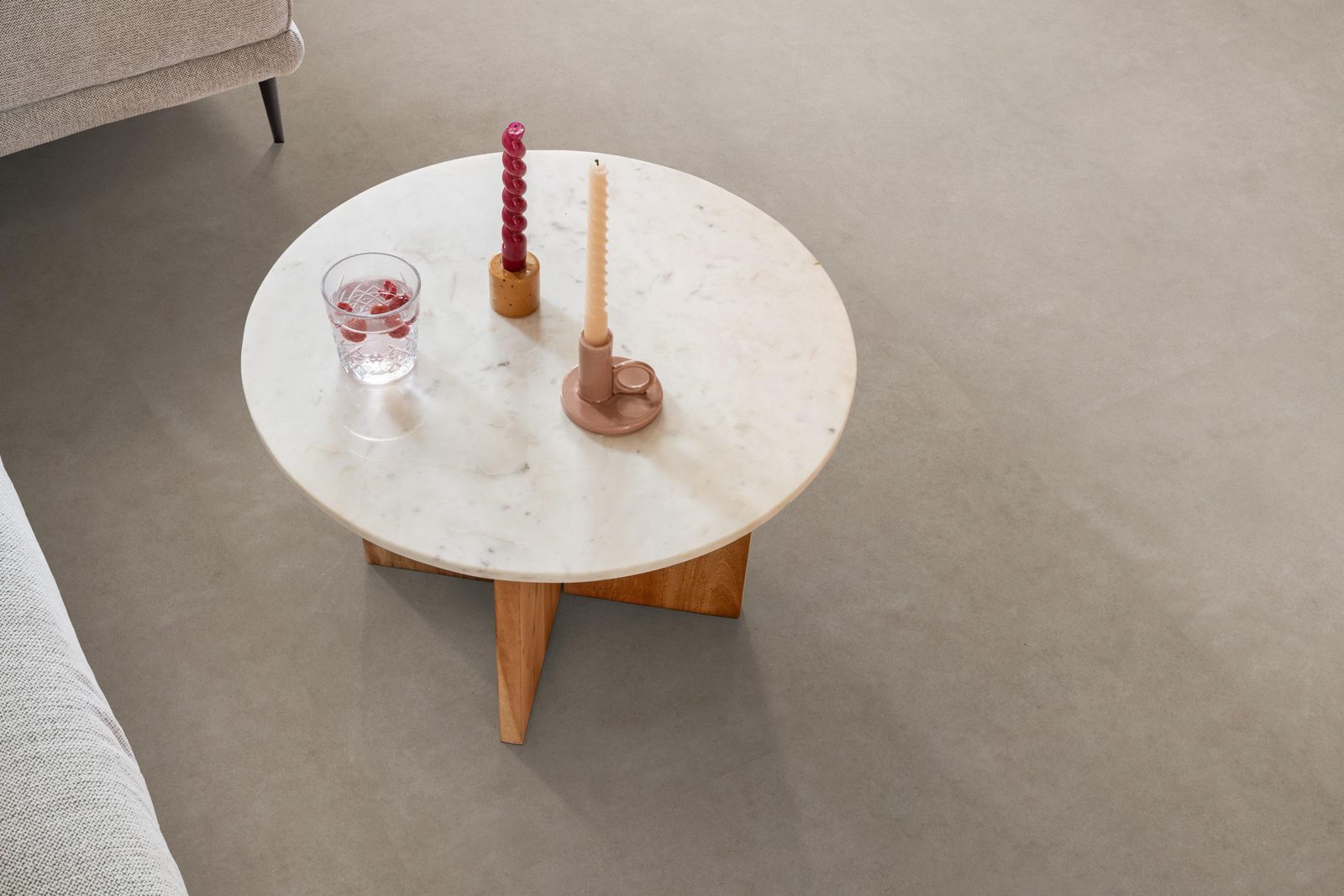 Ambiant pvc klik tegel/betonlook Cerino Light grey – sfeerfoto