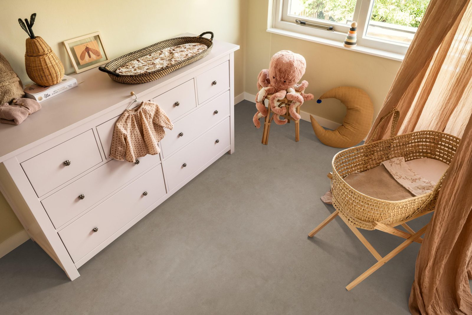 Ambiant pvc klik tegel/betonlook Cerino Taupe – sfeerfoto