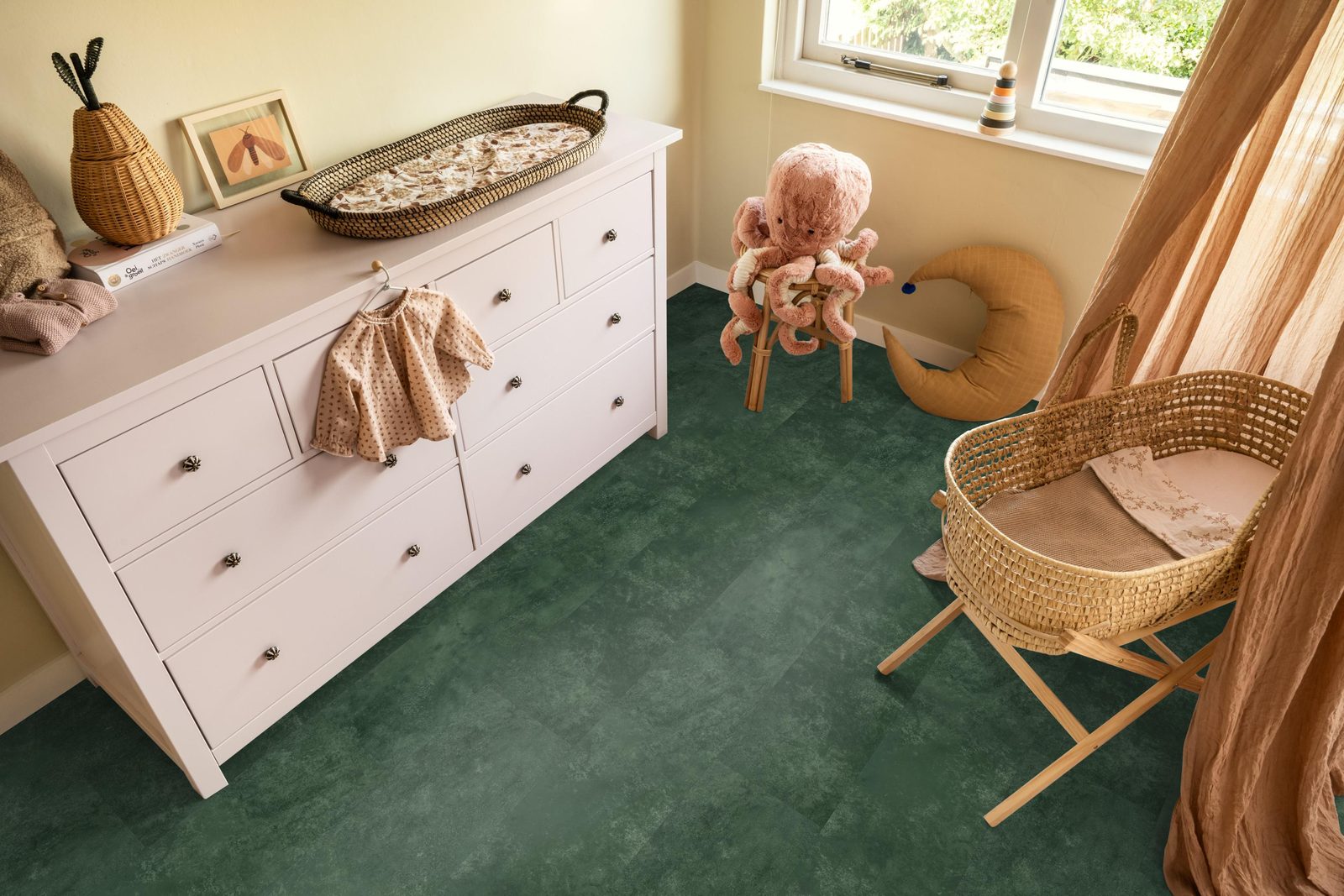 Ambiant pvc plak tegel/betonlook Viretto Dark green – sfeerfoto