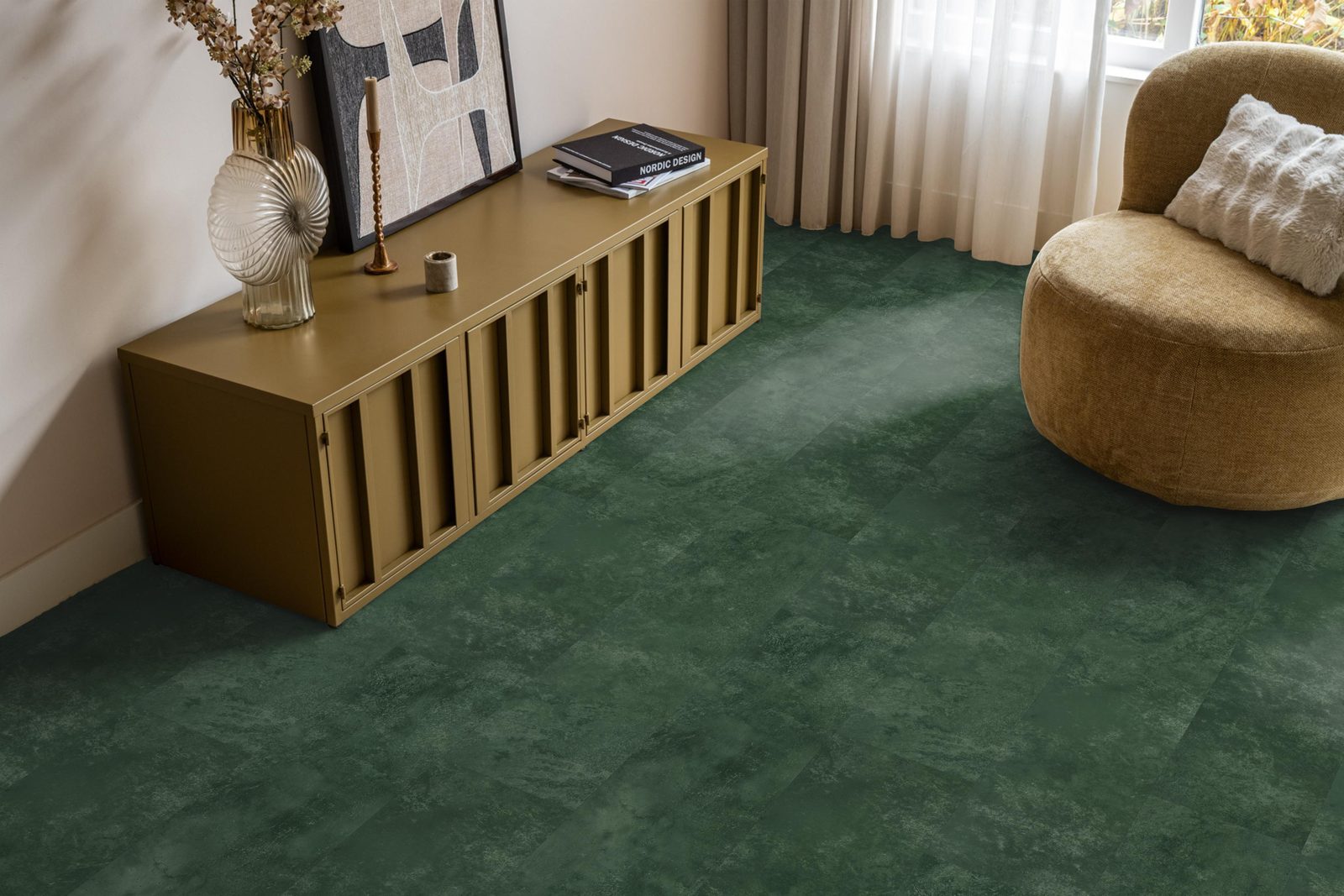 Ambiant pvc plak tegel/betonlook Viretto Dark green – sfeerfoto