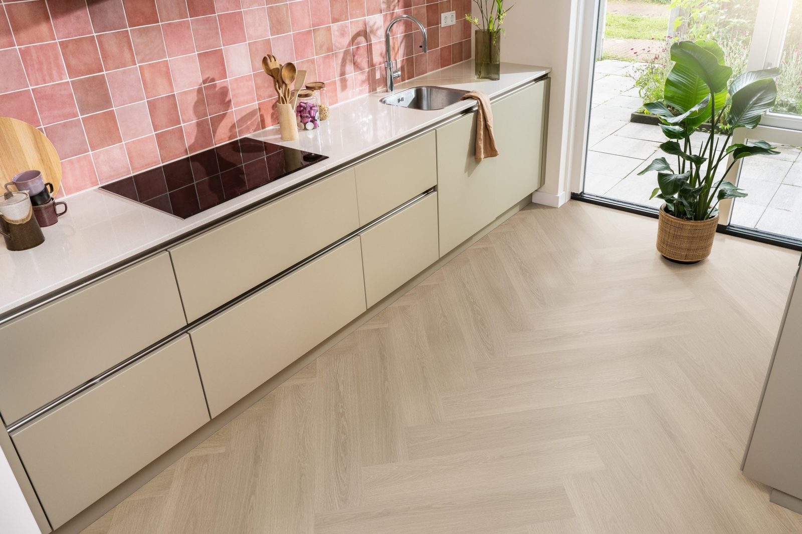Ambiant pvc visgraat klik Spigato XL Soleno Warm oak – sfeerfoto