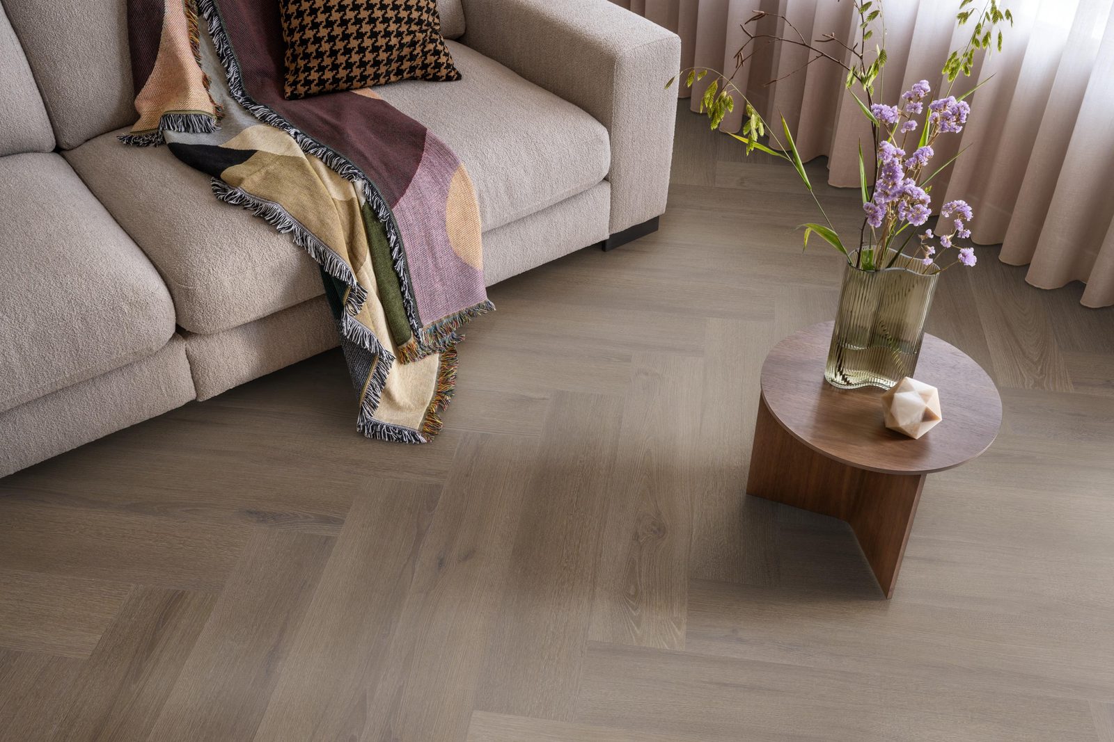 Ambiant pvc visgraat klik Spigato XL Valento Brown – sfeerfoto