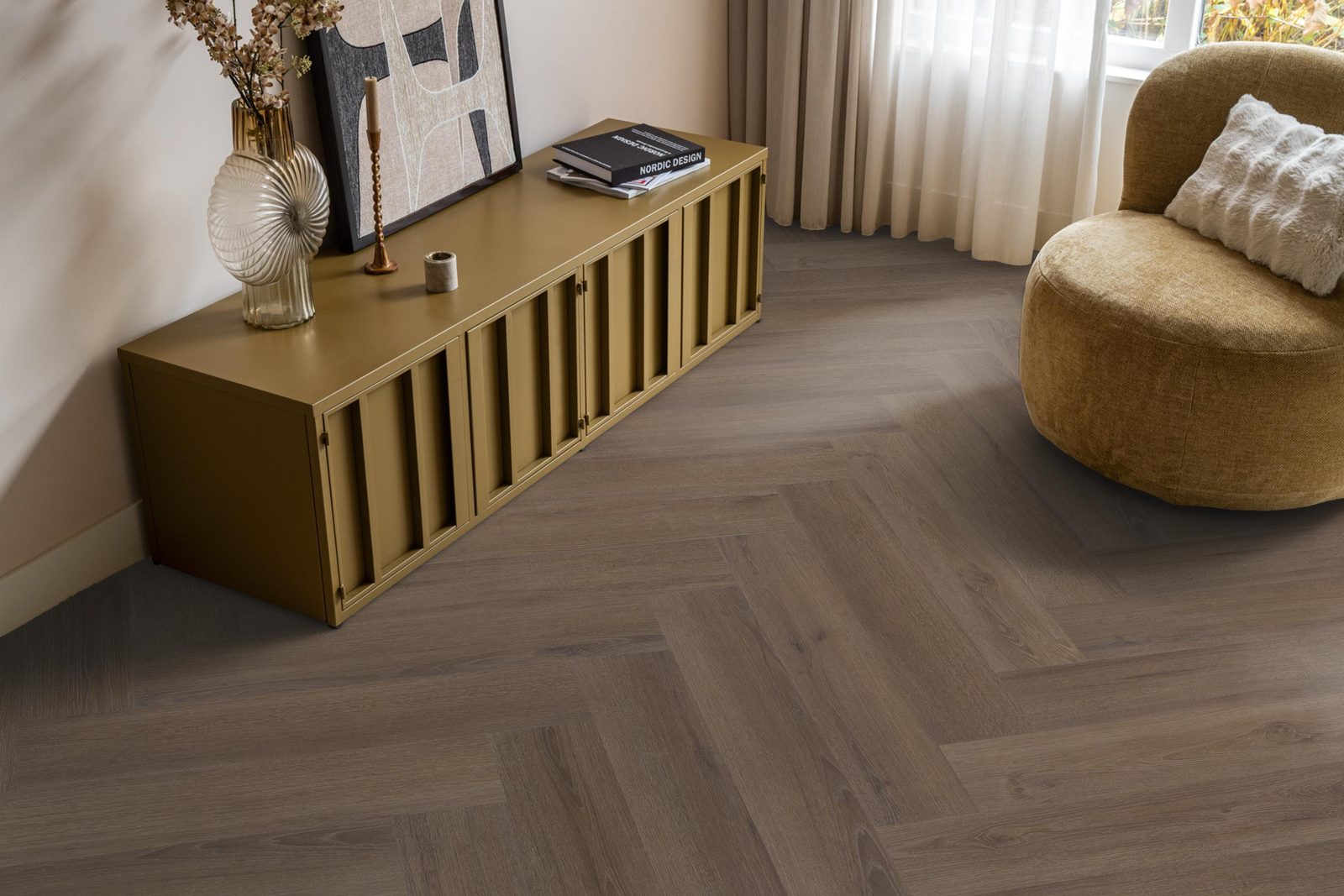 Ambiant pvc visgraat klik Spigato XL Valento Brown – sfeerfoto