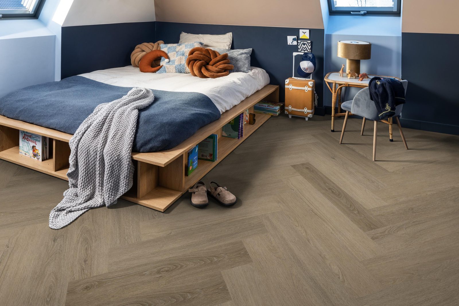 Ambiant pvc visgraat plak Spigato Viranto Smoky – sfeerfoto