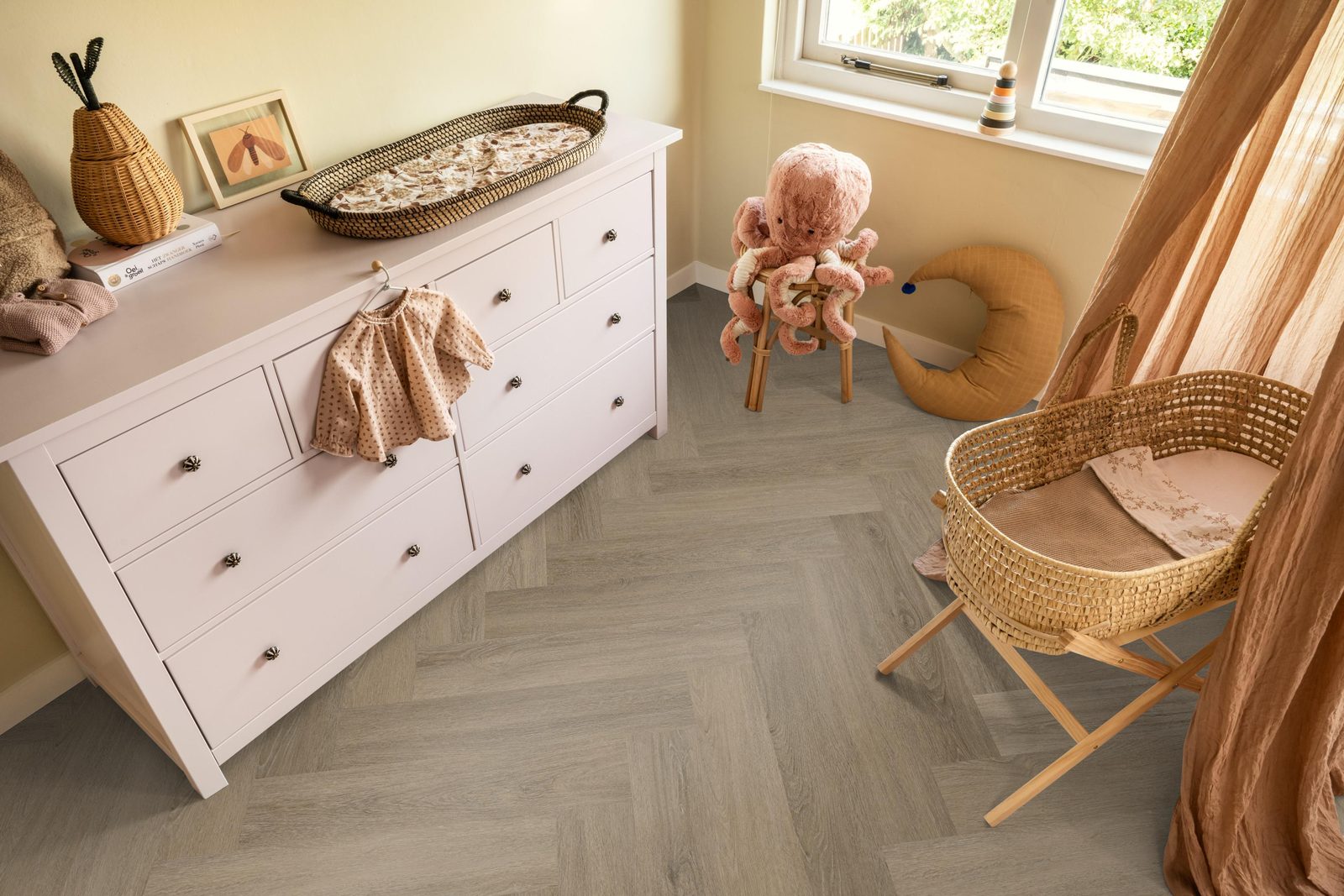 Ambiant pvc visgraat plak Spigato Viranto Smoky – sfeerfoto