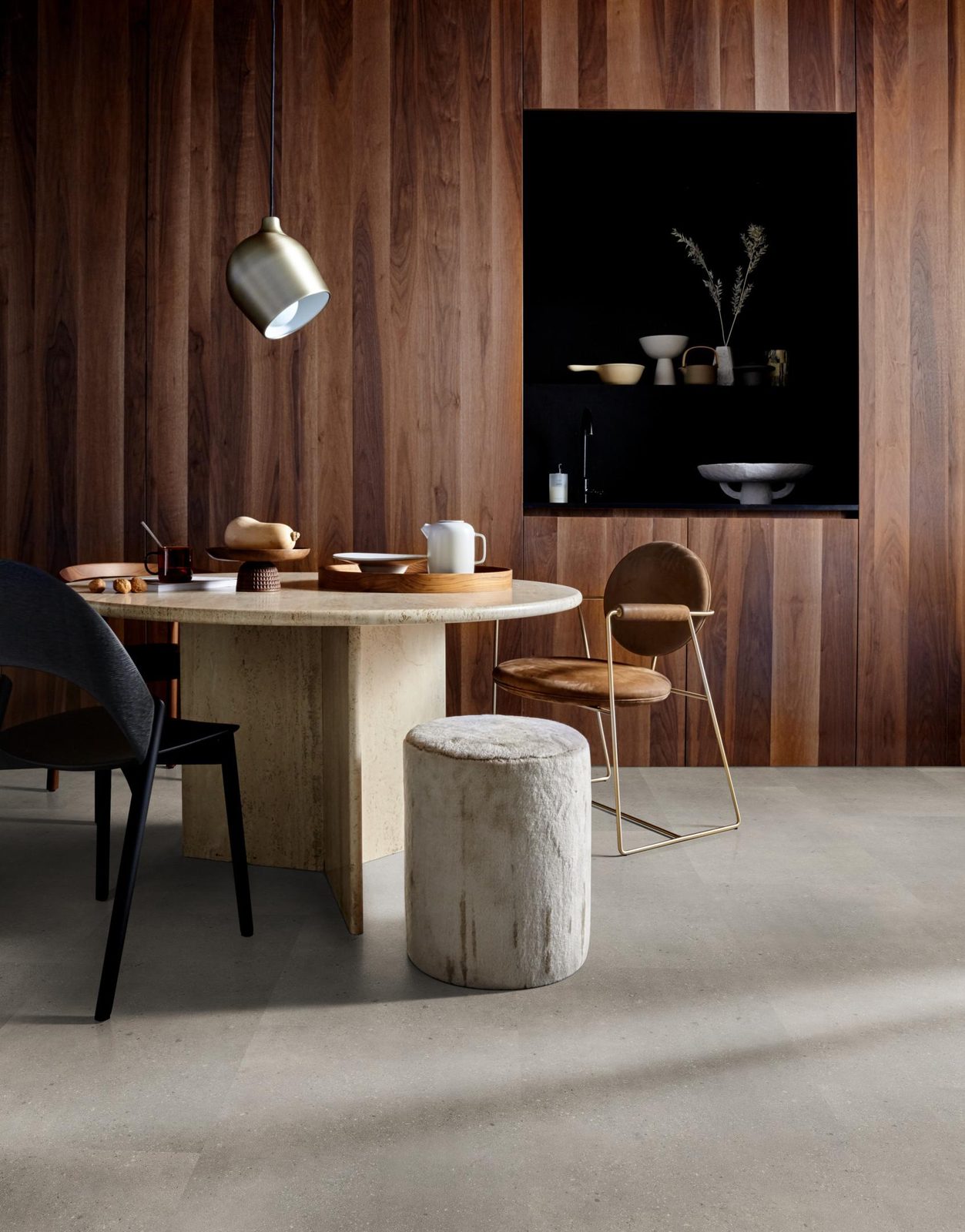 VTWONEN pvc klik tegel/betonlook Composite Warm grey – sfeerfoto