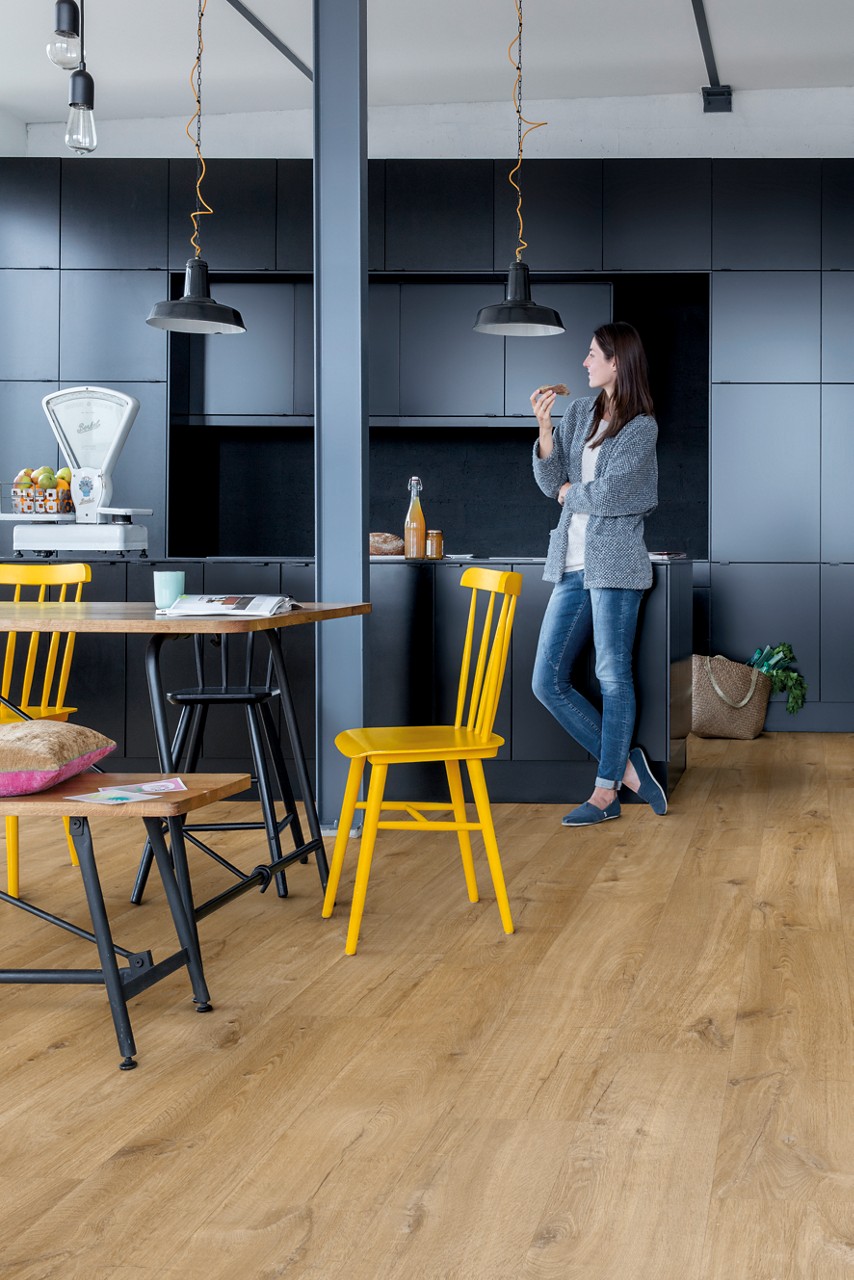 Quick-Step Bloom AVMPU40104 Katoen naturelle eik – PVC – interieurfoto 3