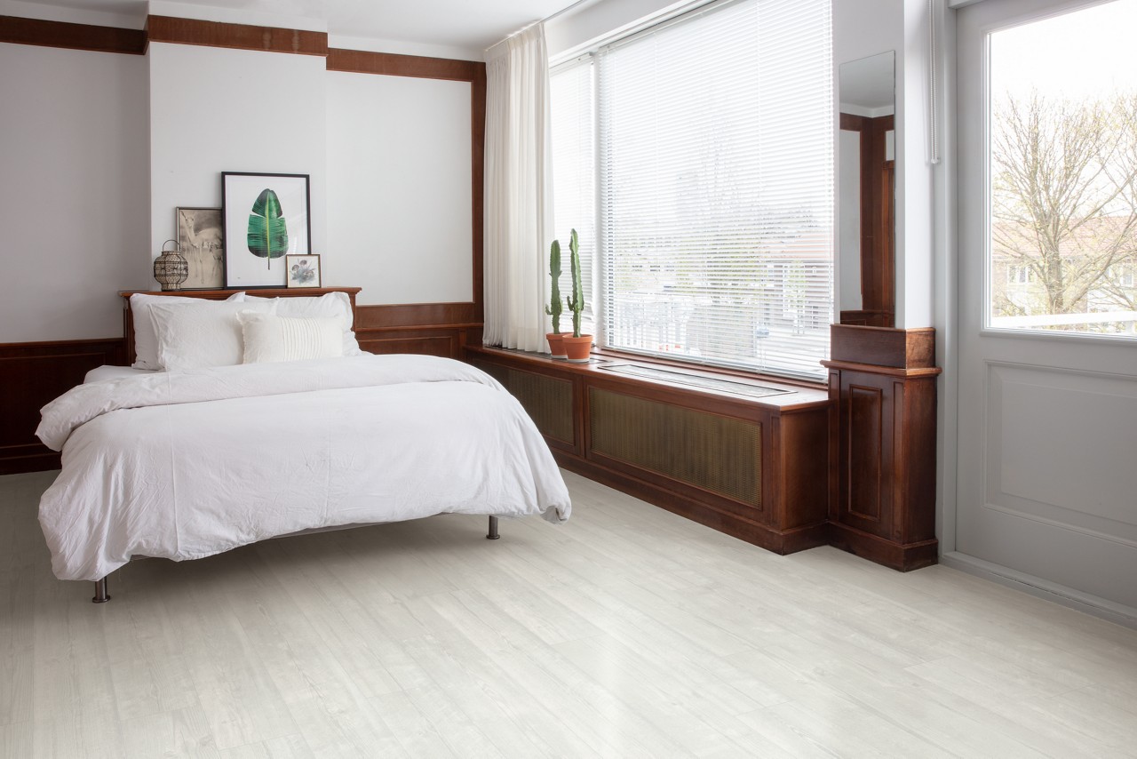 Quick-Step Bloom AVMPU40204 Ondergesneeuwde den – PVC – interieurfoto 1