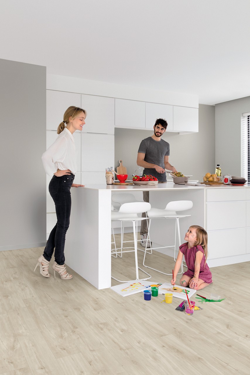 Quick-Step Blos AVSPU40038 Canyon beige eik – PVC – interieurfoto 3