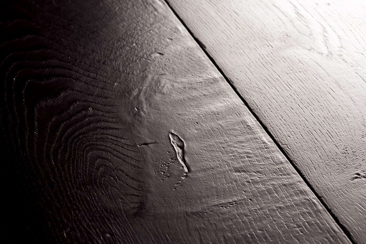 Quick-Step Capture SIG4755 Zwartgeverfde eik – laminaat – detailfoto 2