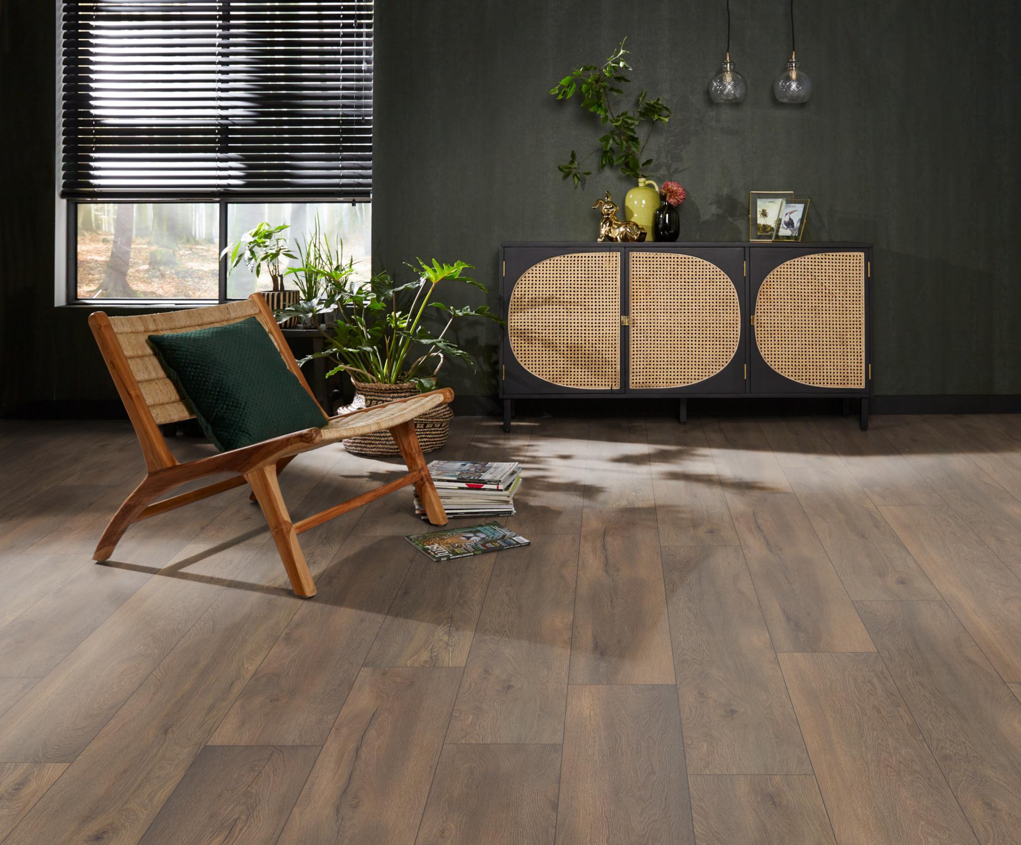 Laminaat Gigafloor Union Square Donkerbruin Eiken - Afbeelding 22