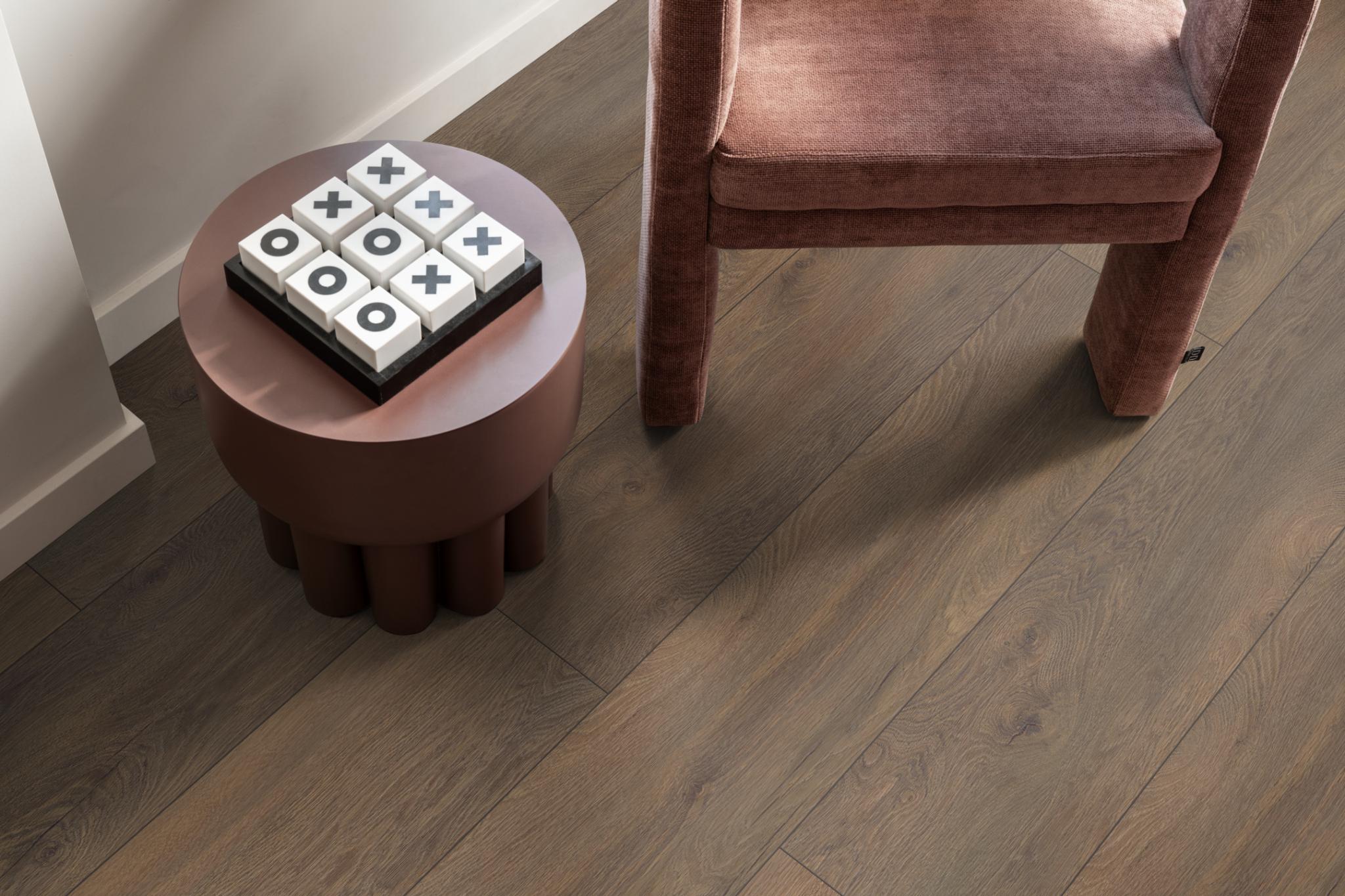 Laminaat Gigafloor Union Square Donkerbruin Eiken - Afbeelding 19