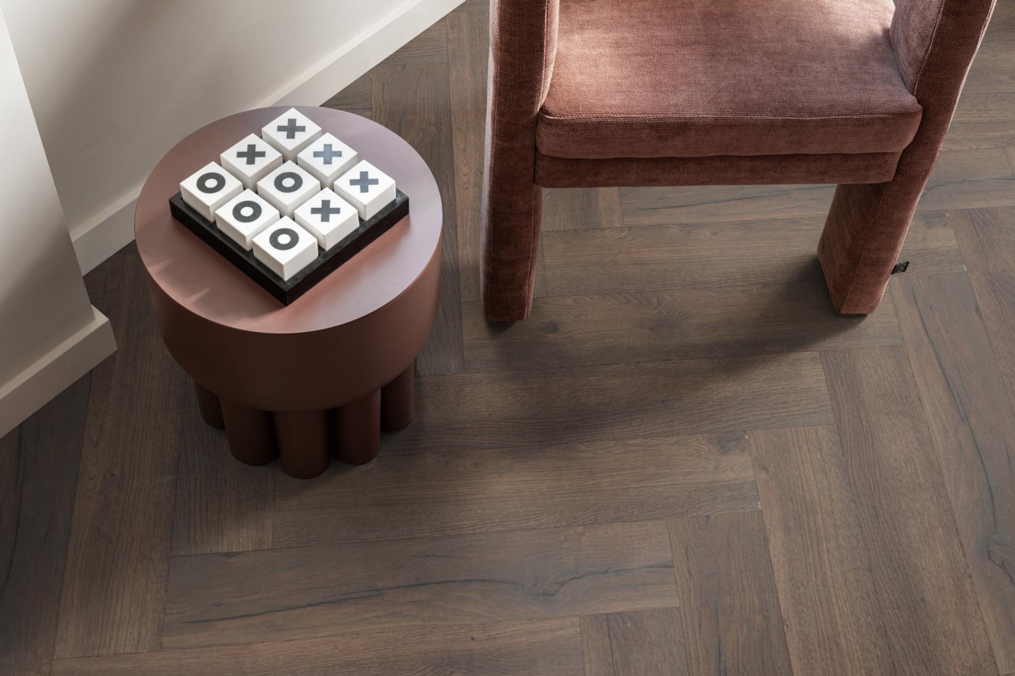 Laminaat Ambiant Marquant eiken donker gerookt visgraat - Afbeelding 19