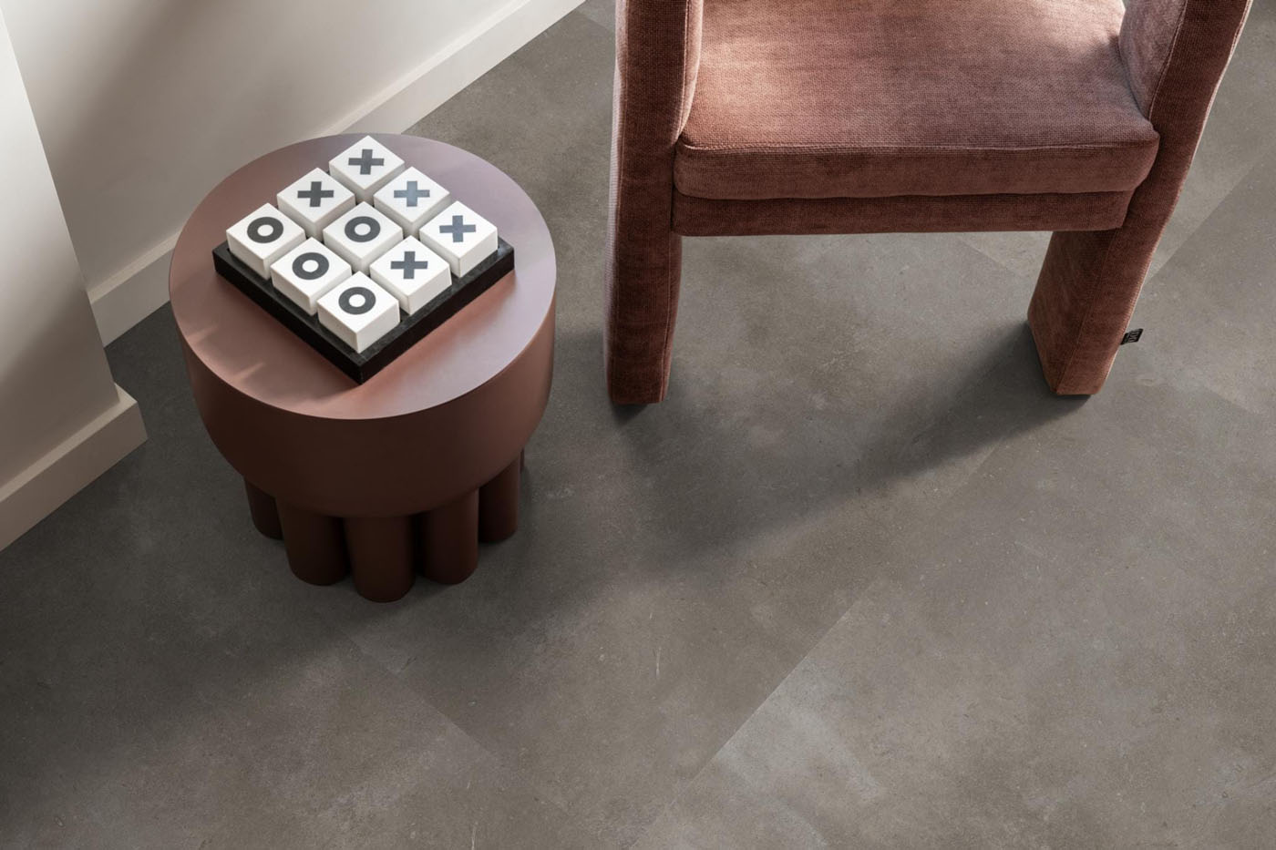 Gigafloor plak pvc tegel/betonlook Ealing XL warm grey - Afbeelding 7