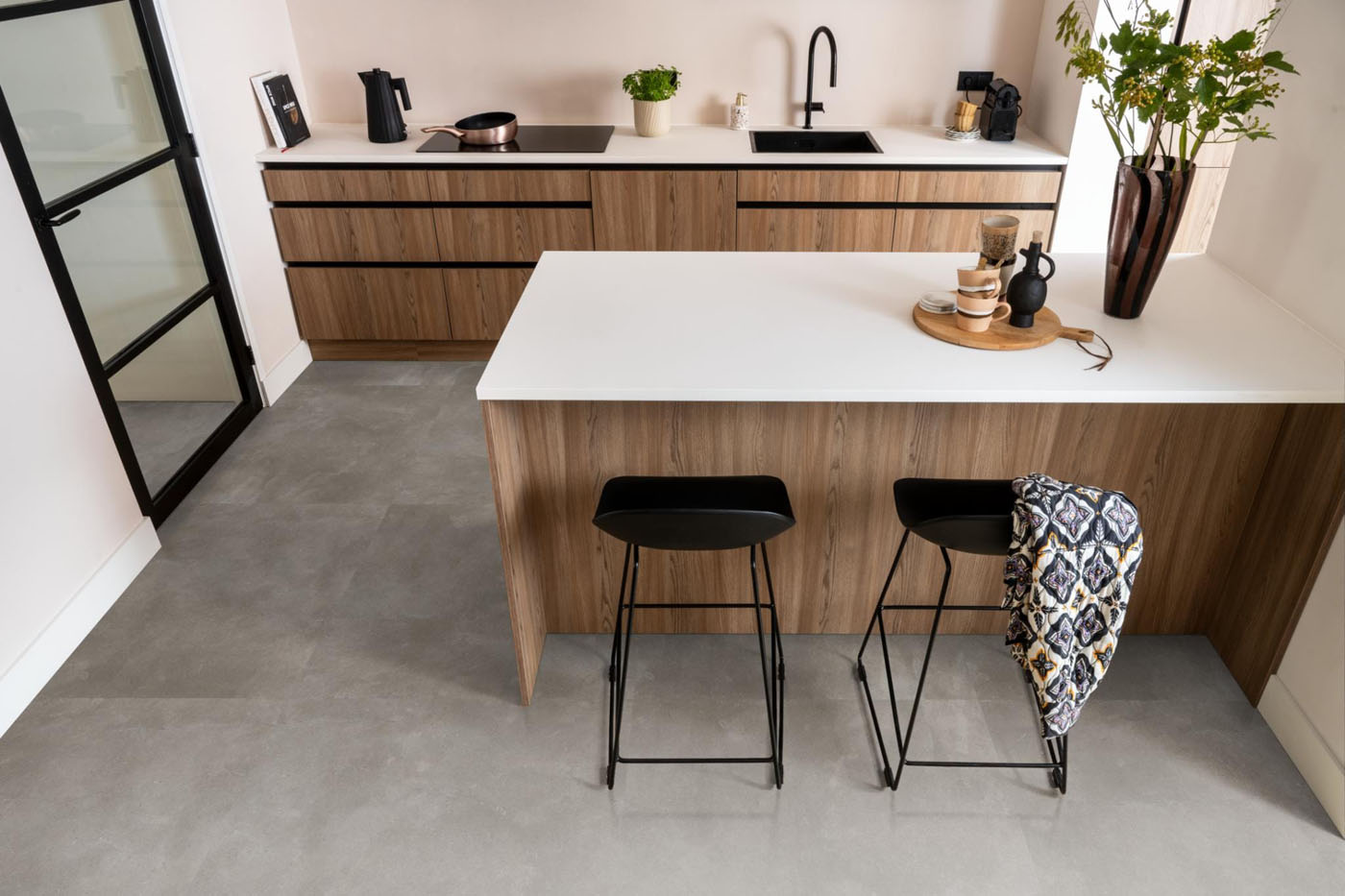 Gigafloor plak pvc tegel/betonlook Ealing XL warm grey - Afbeelding 5